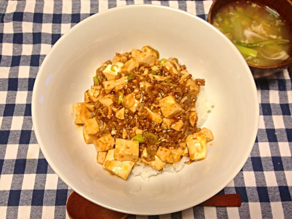 マーボ丼とレタスの生姜スープ♪|もこさん