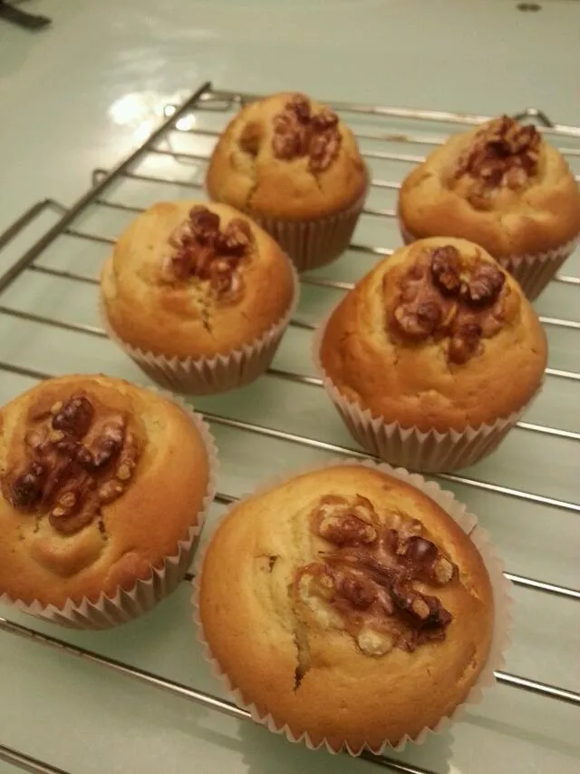 Banana and pecan nuts muffin|Miaさん