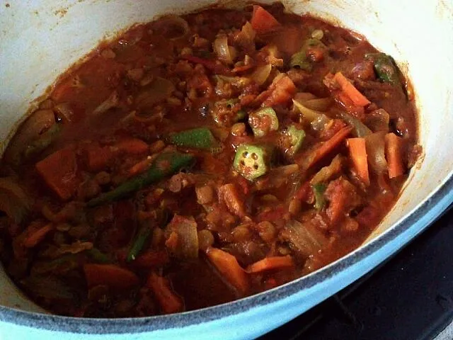 オクラとレンズ豆のジンジャーカレー|tetoteさん