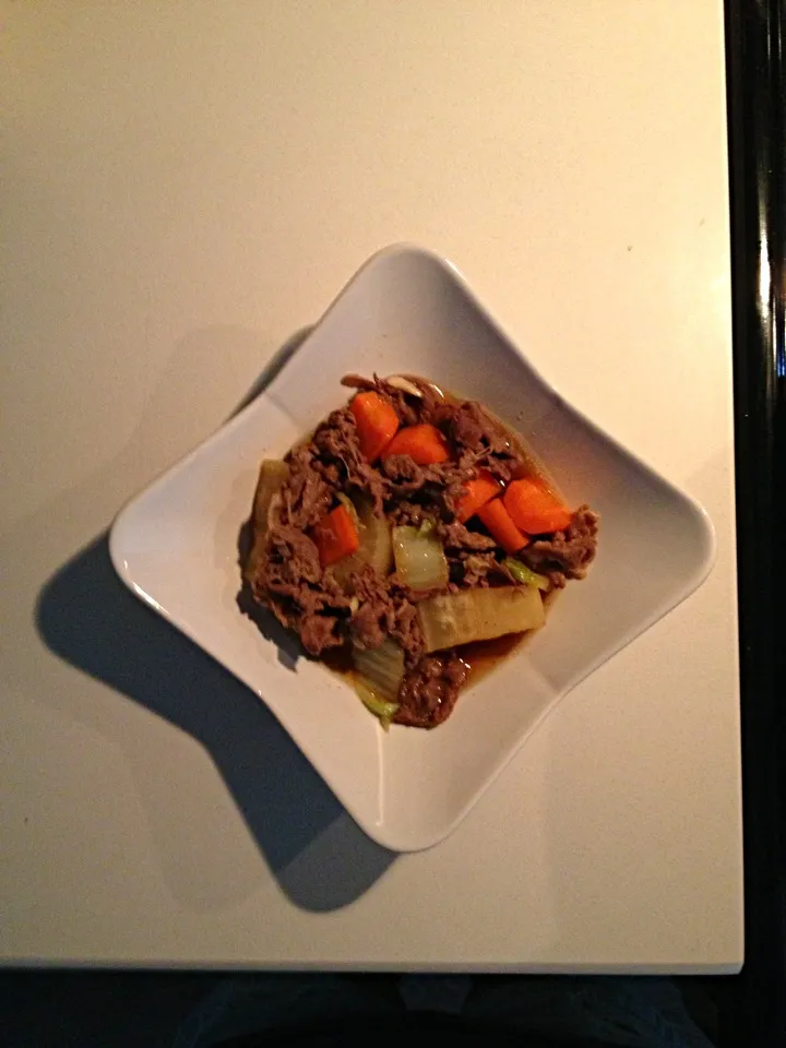 Braised Daikon with Beef, Napa & Carrots|Aliceさん