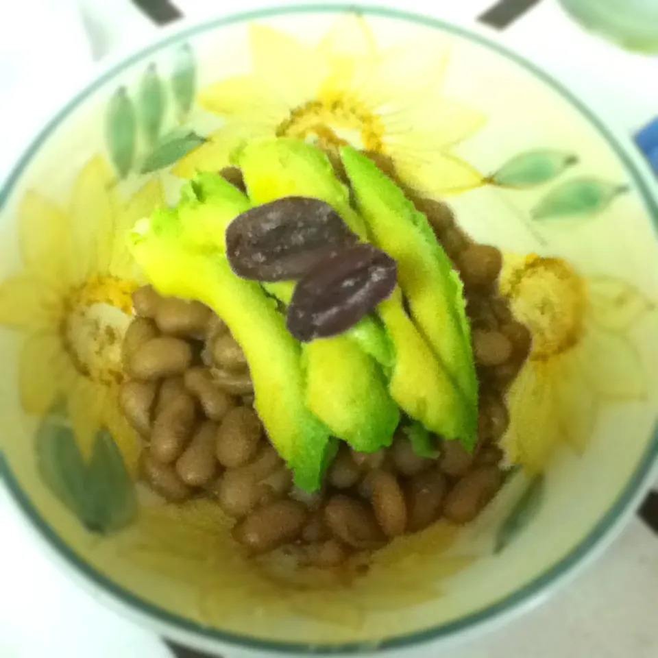 Pinto beans, avocado & olives|Sai linさん