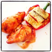 BBQ chicken breast & stuffed peppers with couscous & cheese|Shane Hemmingtonさん