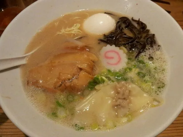 【大阪・高槻】一風堂「特製ラーメン 白丸元味」|うえおさん