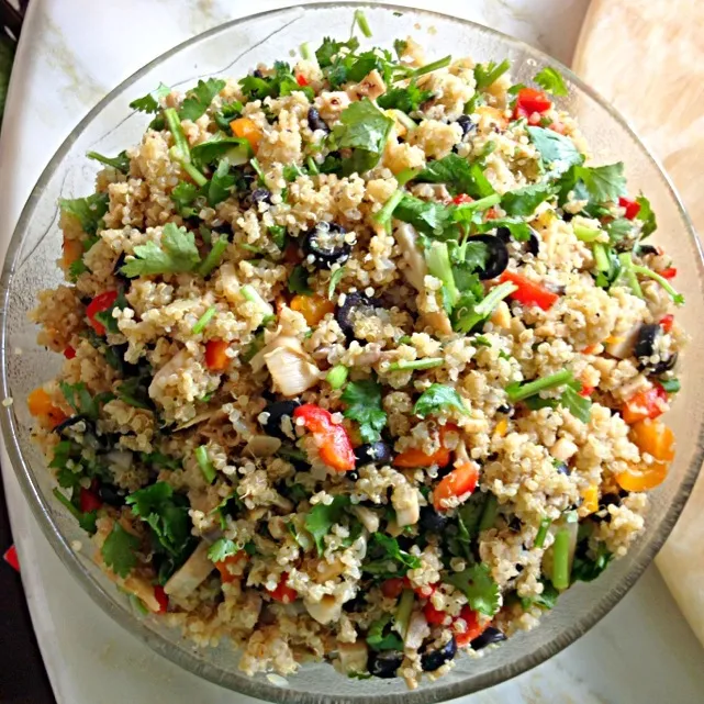 Vegetables and quinoa medley|hhhetさん