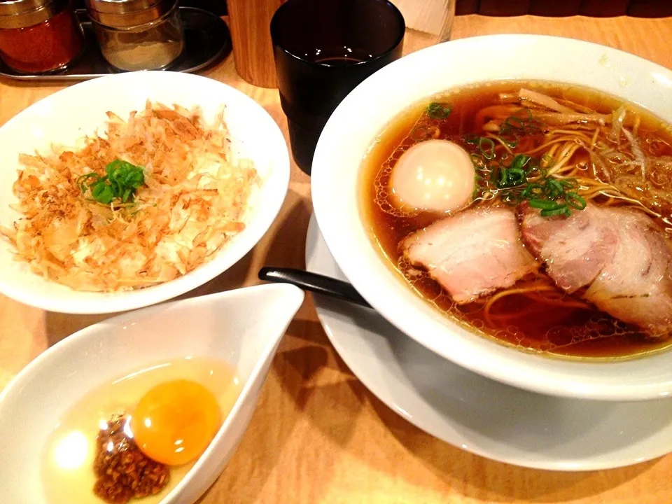 味玉醤油ラーメン＆潤目節のタマゴかけごはん|ナガマンさん