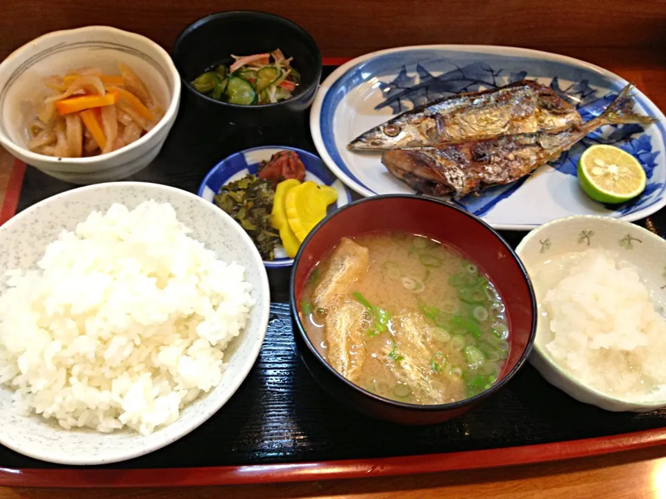 Snapdishの料理写真:秋刀魚定食|らーめん好き！さん