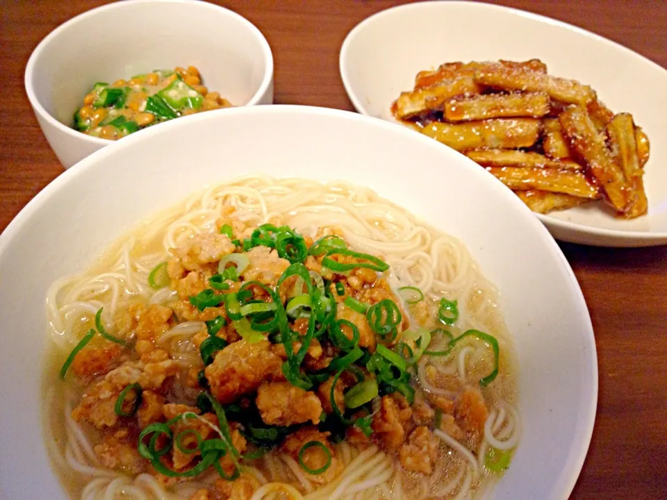 肉味噌にゅうめんと甘辛揚げごぼうとオクラ納豆|あやかさん