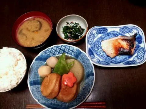 がんもと野菜の炊き合わせ、鰤の塩麹焼き、モロヘイヤとしらすの梅肉和え|堀江さん