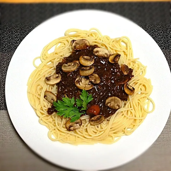 リメイクビーフシチューの再リメイクパスタ🍝|美也子さん