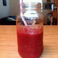 B's berry fruity beet smoothie|Bianca Sigalaさん