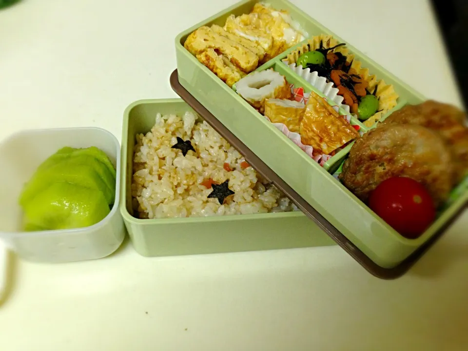 カリカリ梅ご飯弁当|まゆさん