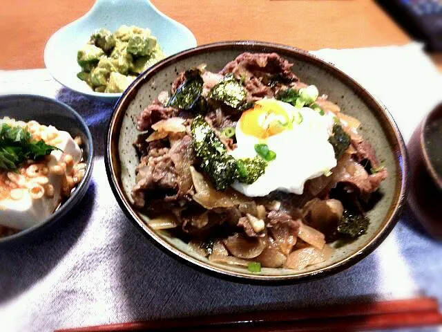 Snapdishの料理写真:吉野家風牛丼温玉のせ|宗吉純子さん