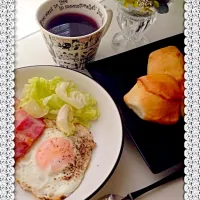 Snapdishの料理写真:♡コストコ商品を使ってお手軽ハッピーモーニング♡|ミナモンさん