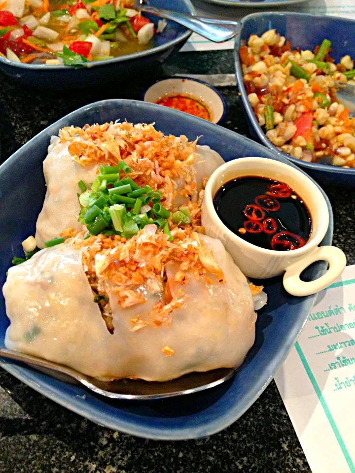 Jumbo rice noodle rolls with shrimp and mix of vegetable|PhUnGさん