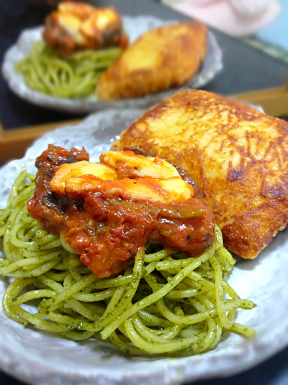 Basil Pesto Pasta Topped with Red Sauce, Sided with Homemade Fast-Food Style Hash Brown|Nyam | 照ちゃんさん