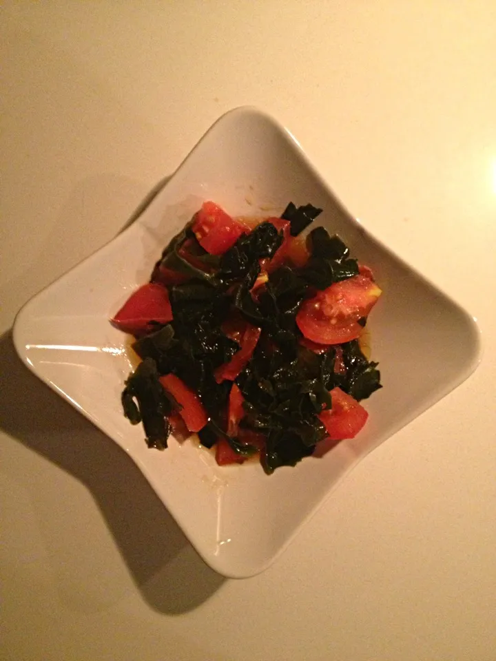 Snapdishの料理写真:Tomato and Wakame|Aliceさん