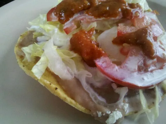 Tostadas con frijoles|Javier Rdz.さん