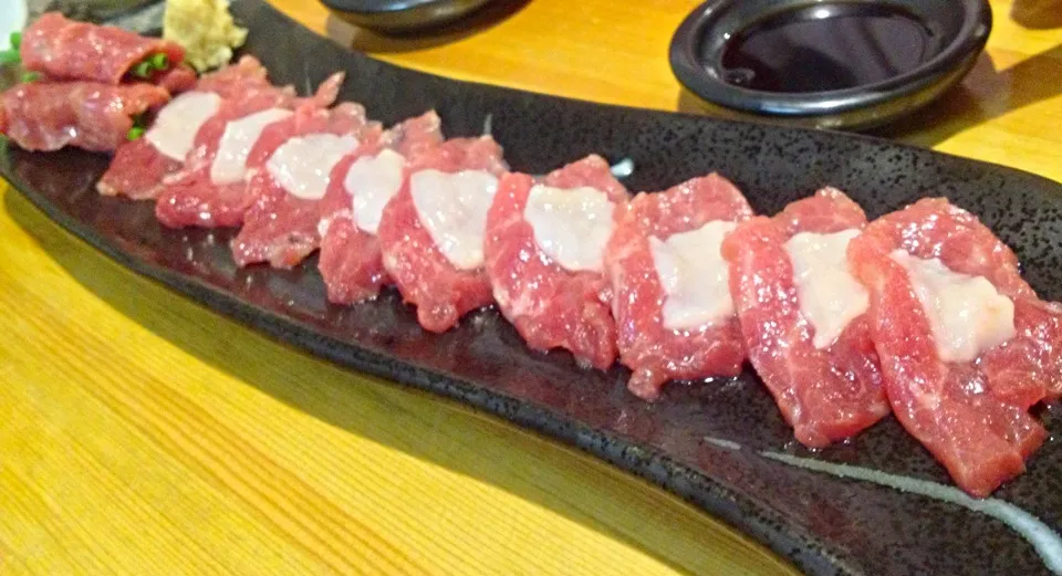 horse-meat sashimi|do dyuさん