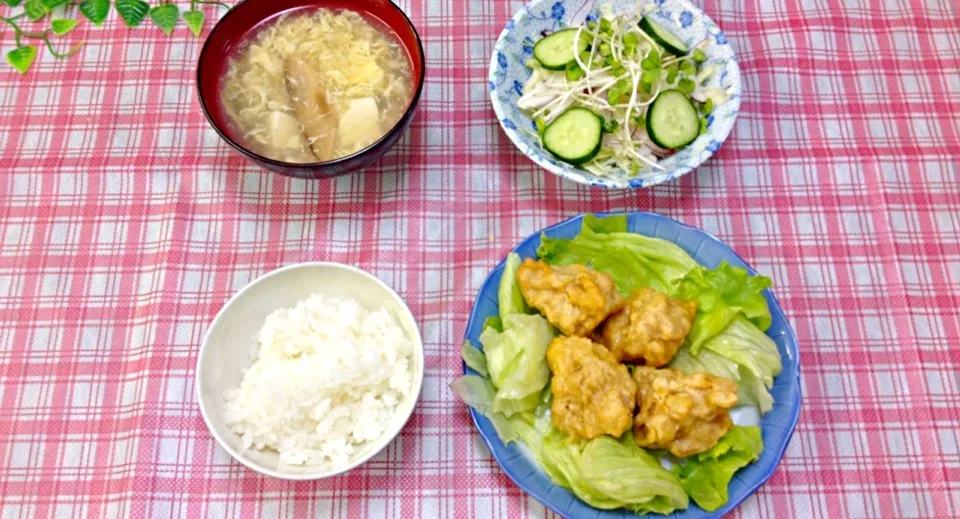 鶏からあげ、ふわふわ卵のとろみ中華スープ、サラダ、ごはん|ゆりさん