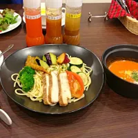 Snapdishの料理写真:生パスタつけ麺❤トマトソース|リィさん