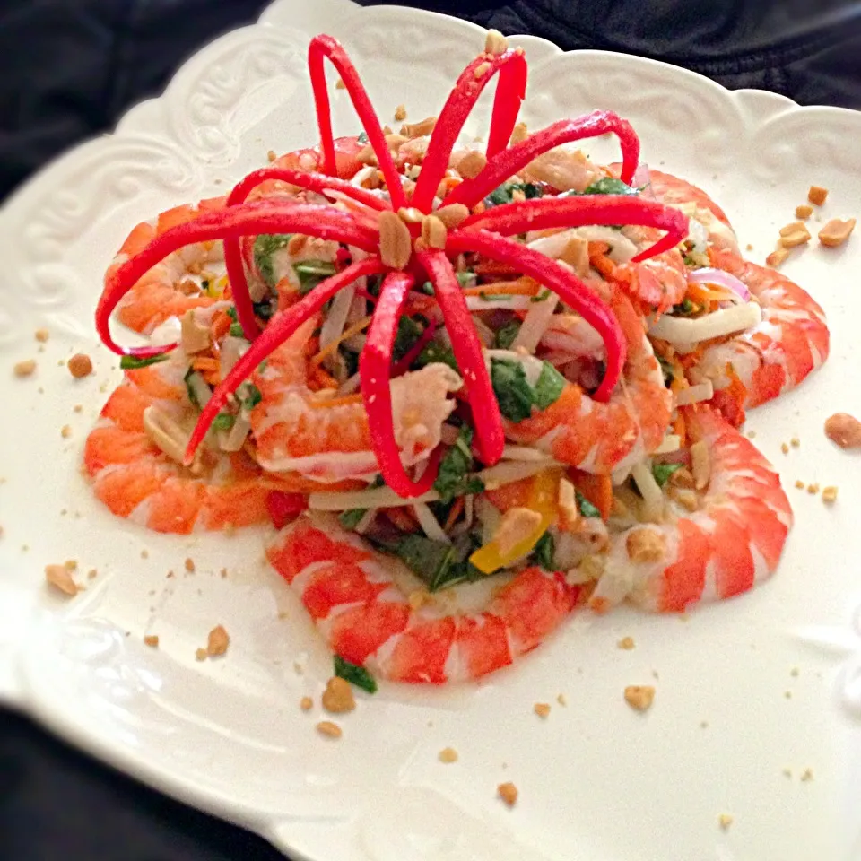 Vietnamese Lotus Stem Salad with Prawns and Pork.|Lynh Lynhさん