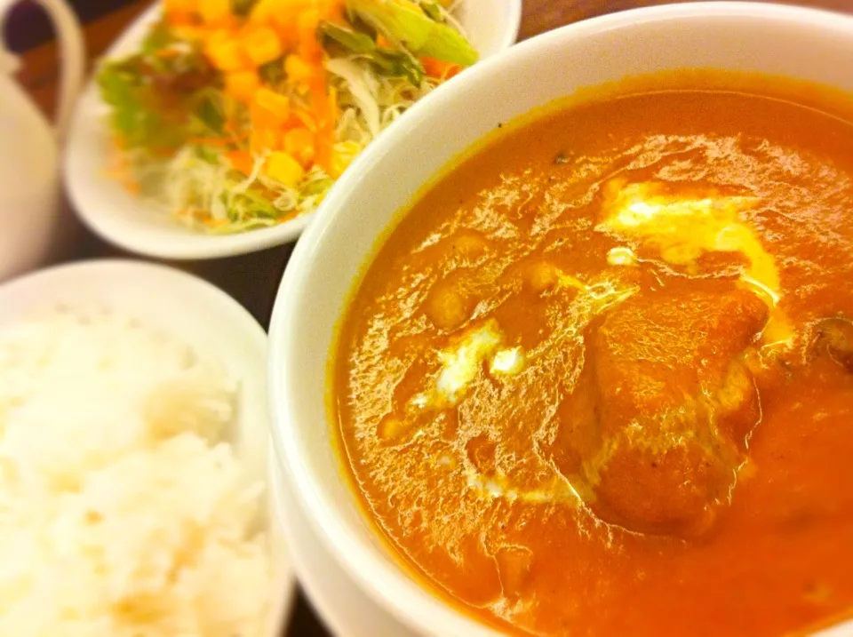 【本日の晩ご飯】バタークリームチキンカレー。(ﾟдﾟ)ｳﾏｰ|JTKさん