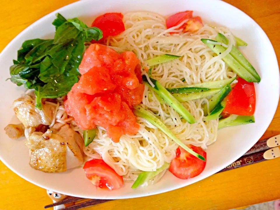 トマトソルベのサラダ素麺|水野愛日(ミズノマナビ)さん