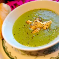 Snapdishの料理写真:Courgette and garden pea soup with Musta Pekka Cheese|Patrikさん