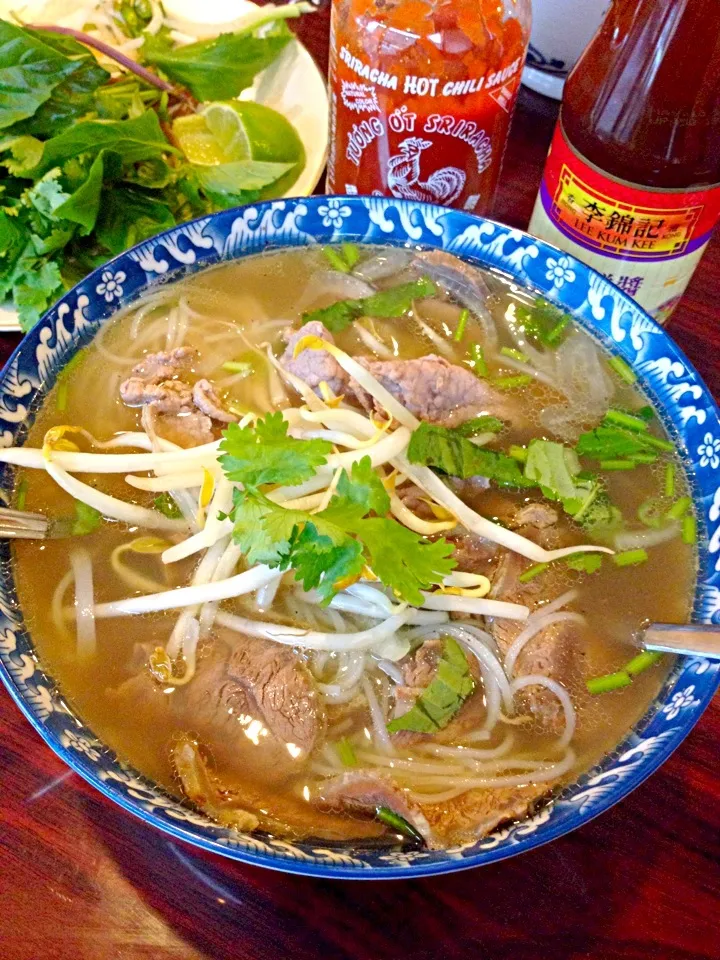 Snapdishの料理写真:A nice bowl of pho at Bac Lieu. Heaven in a bowl!|Emmie Pizarroさん