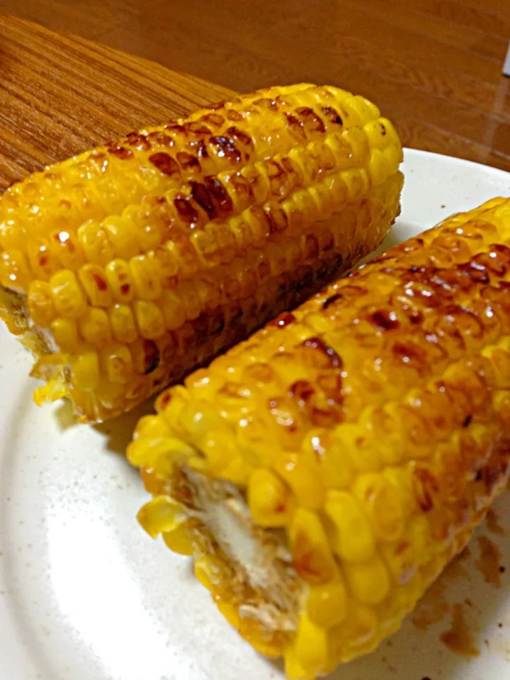 Snapdishの料理写真:焼きとうもろこし|ゆかぽんたさん