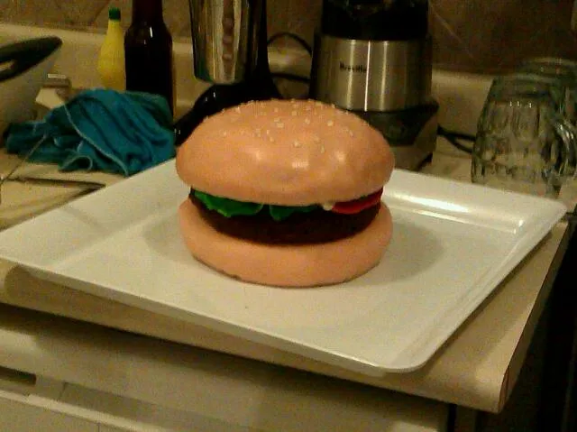 burger shaped cake|Catherineさん