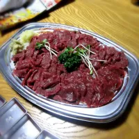 Snapdishの料理写真:馬刺です。|hydroxyethylさん