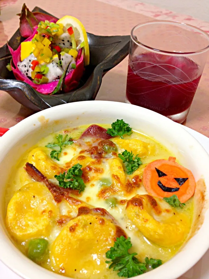 Snapdishの料理写真:バターピーナッツ南瓜と牛タンのスープニョッキ🎃|ふうてんさん