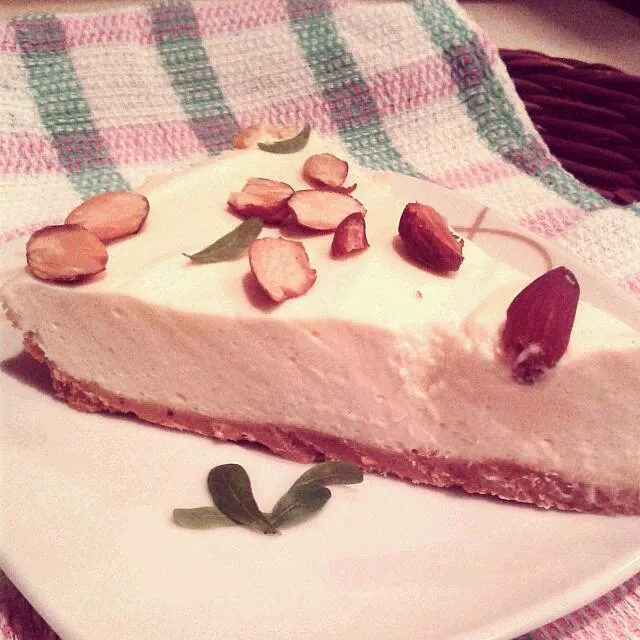 Orange cheesecake with almonds|Pam Cascoさん