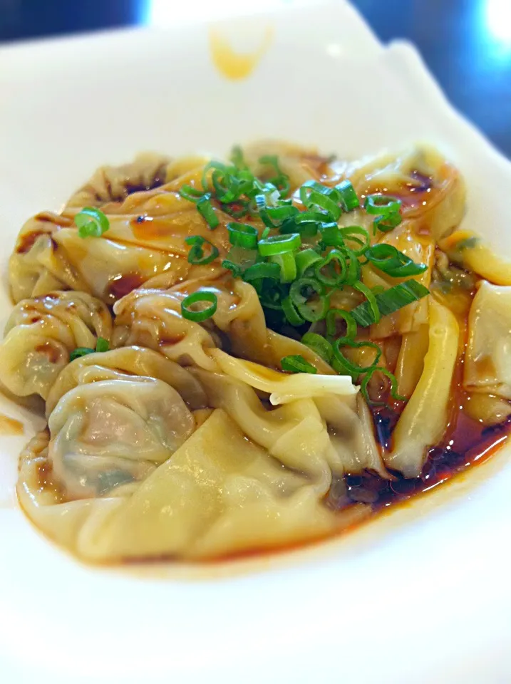 Szechuan wontons in chili oil|Juliee ~ ジュリーさん