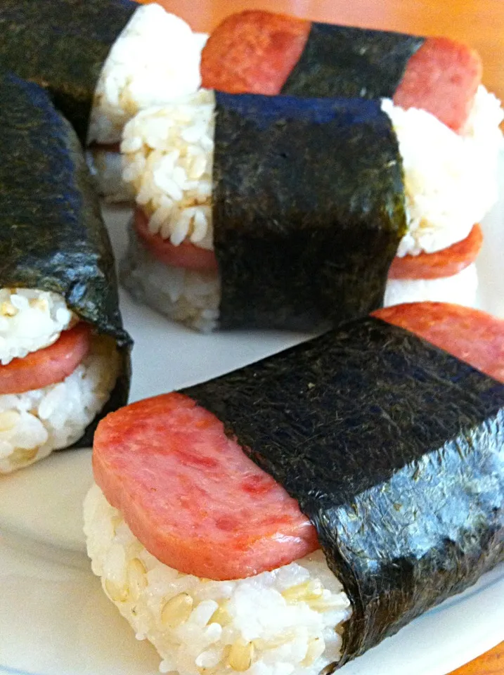 Snapdishの料理写真:SPAM musubi|Juliee ~ ジュリーさん