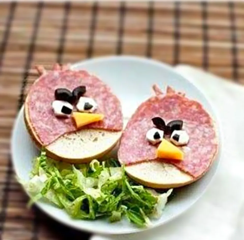 Angry birds salami Sammie simple an easy|Gary Langerさん