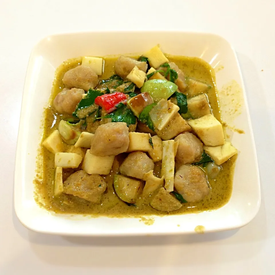 เขียวหวานแห้งปลากราย Fish Ball in Dry Green Curry|nicky tangさん