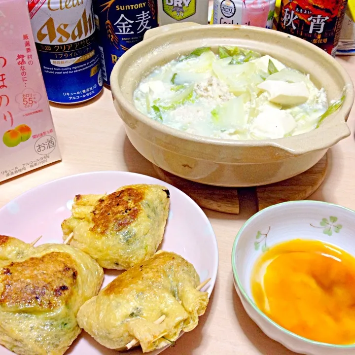 Snapdishの料理写真:豆乳とり団子鍋とアボ納豆巾着でお夜食|あぼちさん