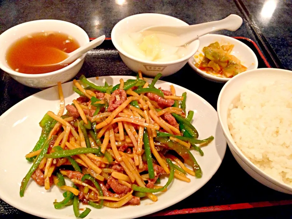 青椒肉絲定食|こんどう かずゆきさん