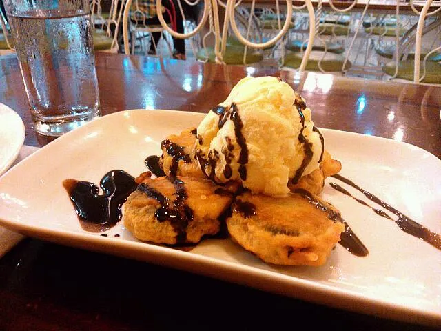 oreo dessert cookie :-) super yummmy!!!! #oreo #covered with#pancake #vanilla icecream :-P|Michelle Ann Elazeguiさん