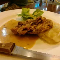 Snapdishの料理写真:country steak with mashed potato :-)|Michelle Ann Elazeguiさん