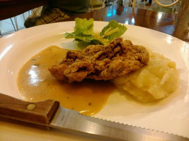 country steak with mashed potato :-)|Michelle Ann Elazeguiさん