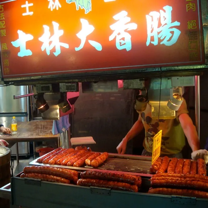 台湾屋台料理士林夜市名物30CM大きな腸詰|河田 みどりさん