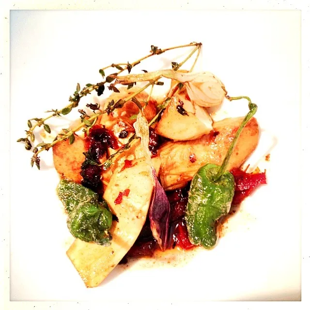 ARTICHOKE. PURPLE SCALLION. SUN DRIED TOMATO. PADRON.|GREG ARNOLDさん