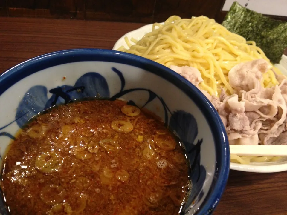 見附のいってつ   豚しゃぶ大盛りつけ麺。  麺がかんでる内に風味が出て美味い|rockiさん