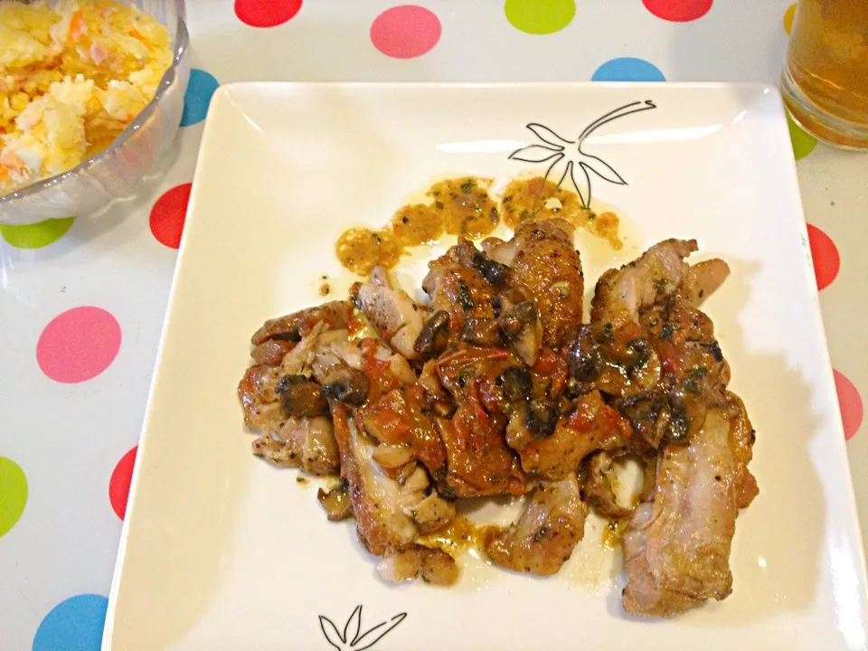 Grill chicken mushroom ,tomatoes and miso base with potato salad|kelly ighiriaroさん