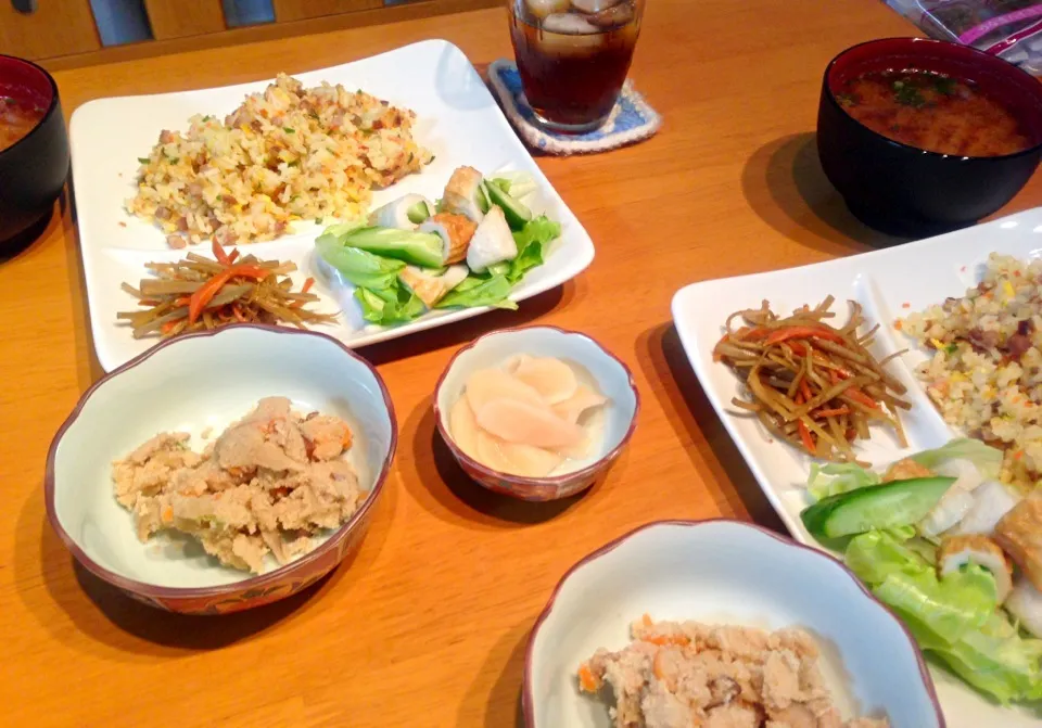 炒飯 . ちくわきゅうりサラダ . きんぴらごぼう . うの花|なるなるさん