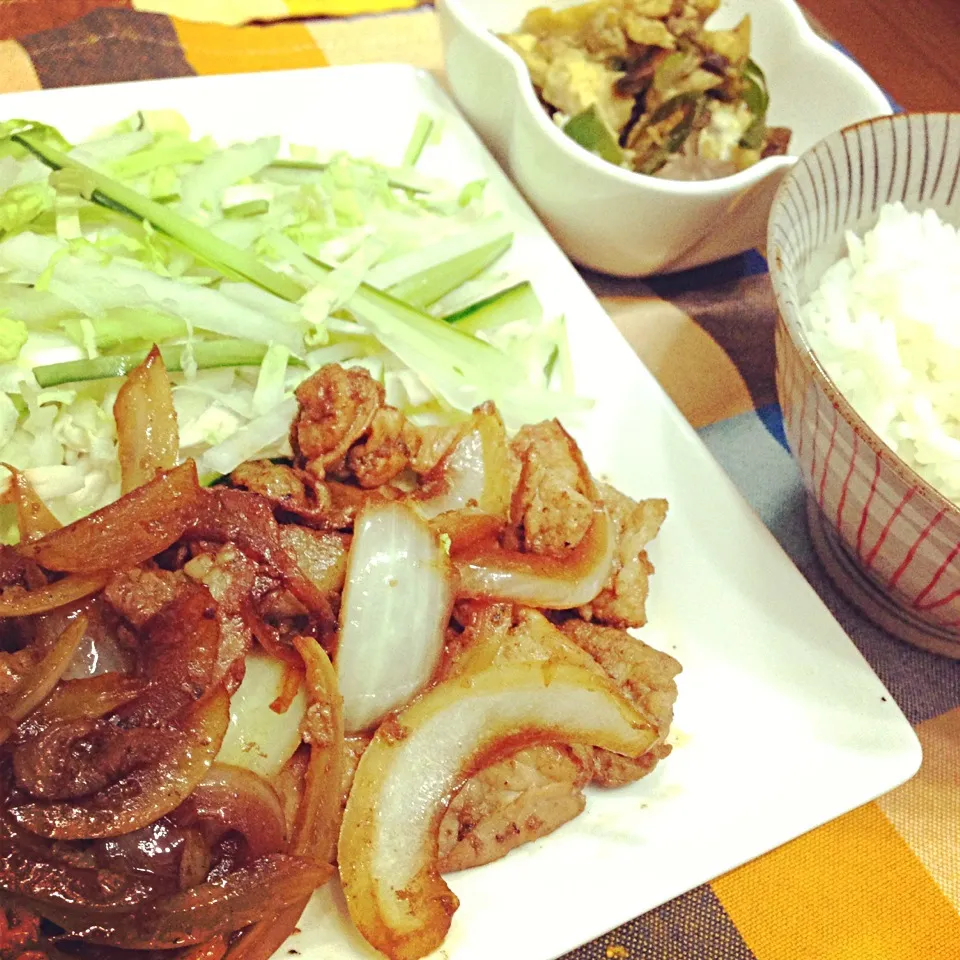 Snapdishの料理写真:しょうが焼き定食|carinさん