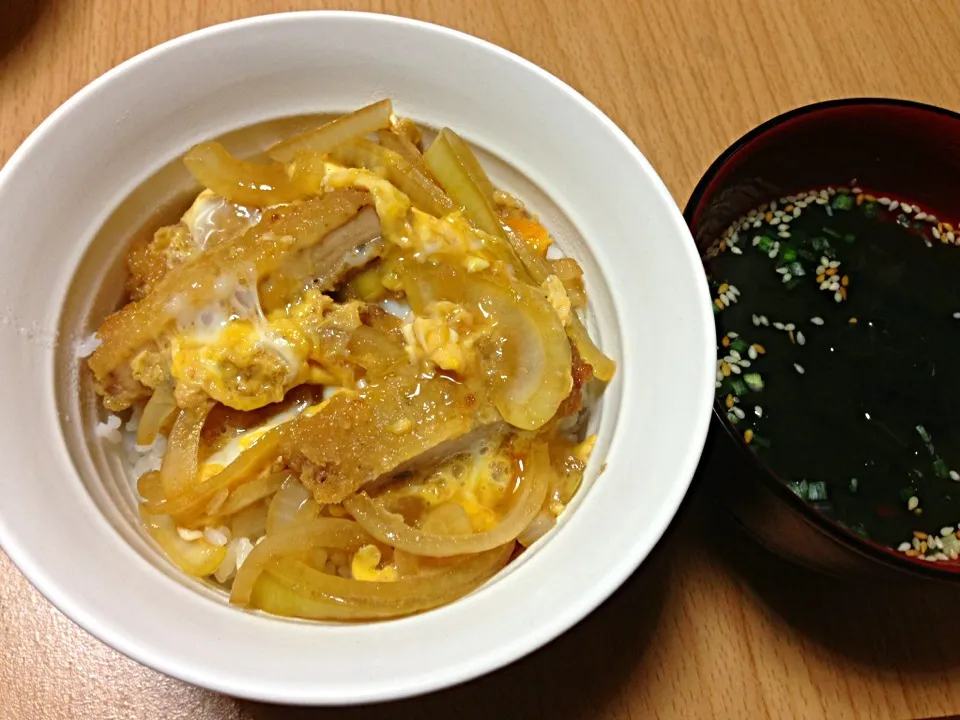 本日はカツ丼でございます|こんこんさん